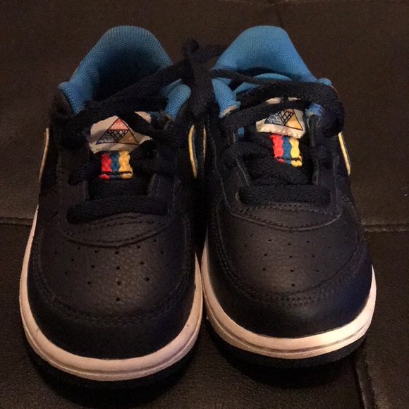 Muti-Color Nike’s (Toddler) - Picture 2 of 5